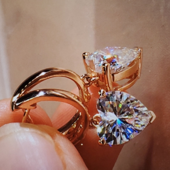 Jewelry - New 18k Rose Gold Plated Diamond Heart Drop Hoop Earrings